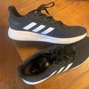 Women’s size 10 Adidas Duramo